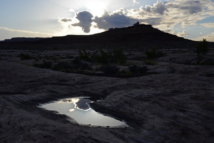 Canyonlands sunrise pool_sm